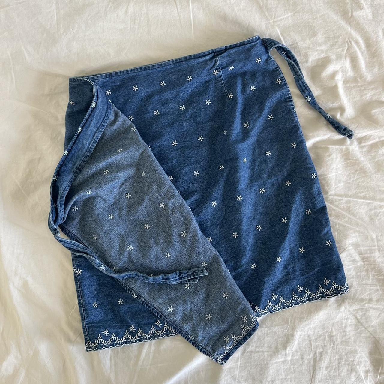 High Sierra Women's Blue and Navy Skirt (2)