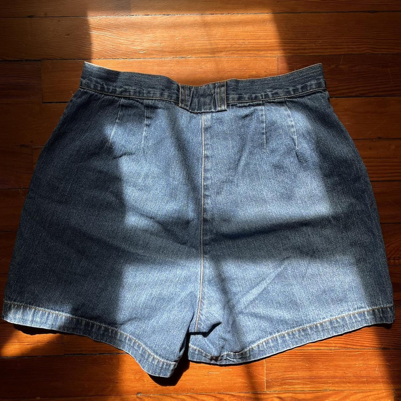 vintage bill blass denim shorts measurements in... - Depop