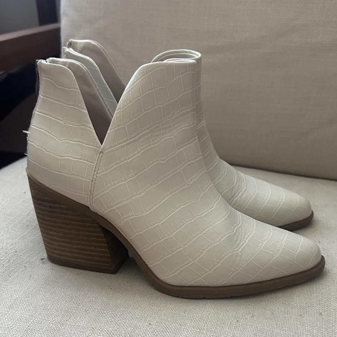 item listed by bexley_blu
