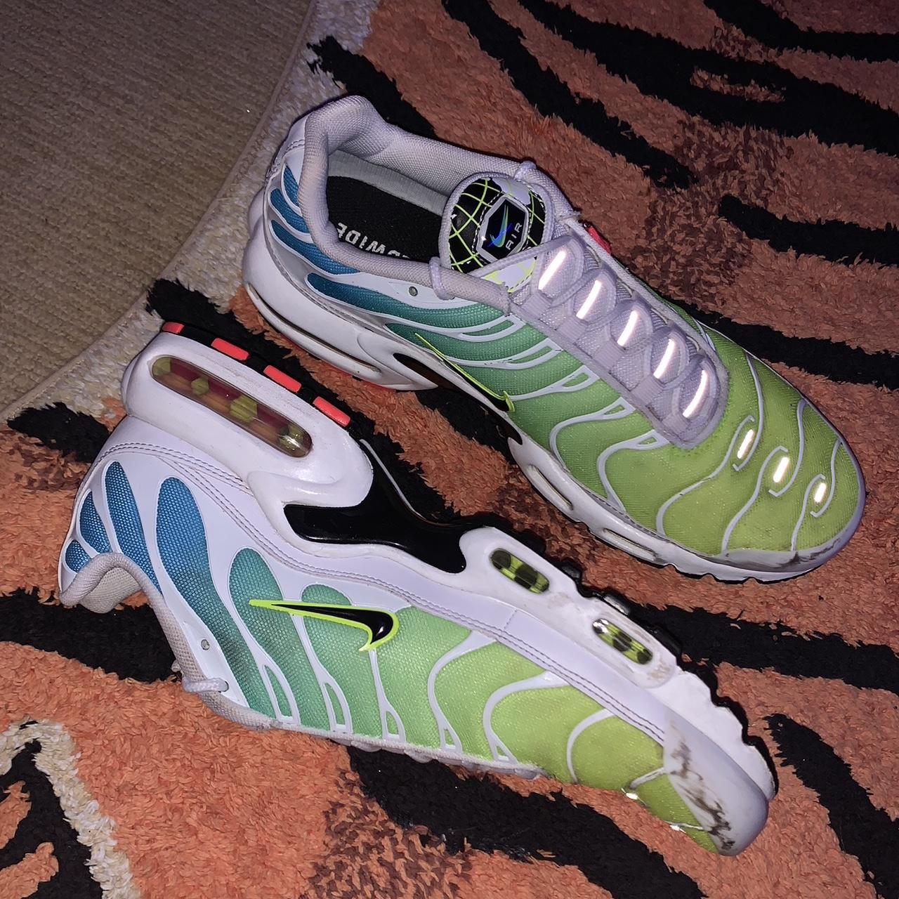 tn white blue fury