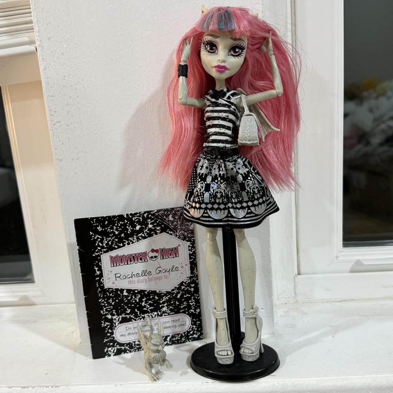 Monster high rochelle goyle first wave online doll