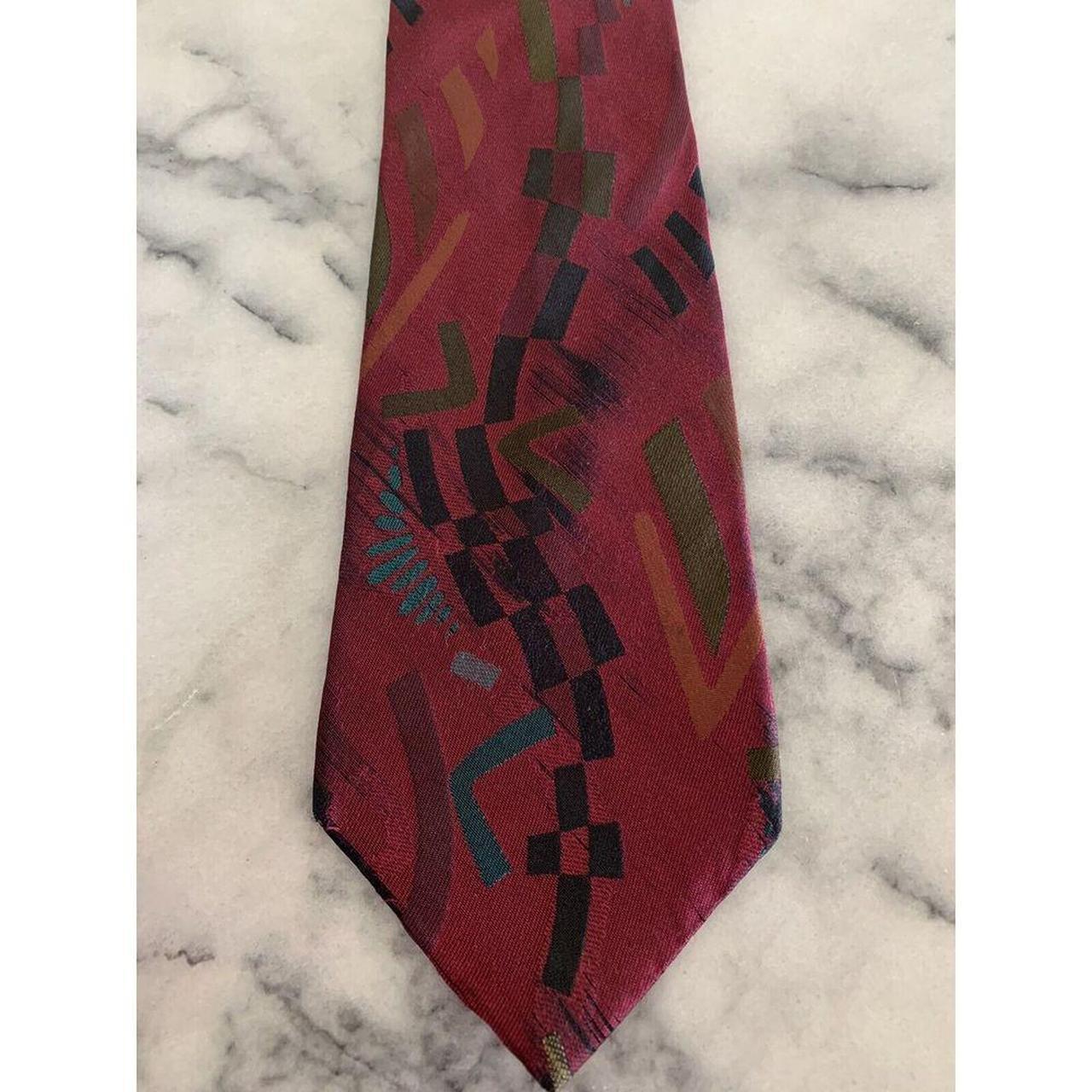 item listed by the_rotating_closet