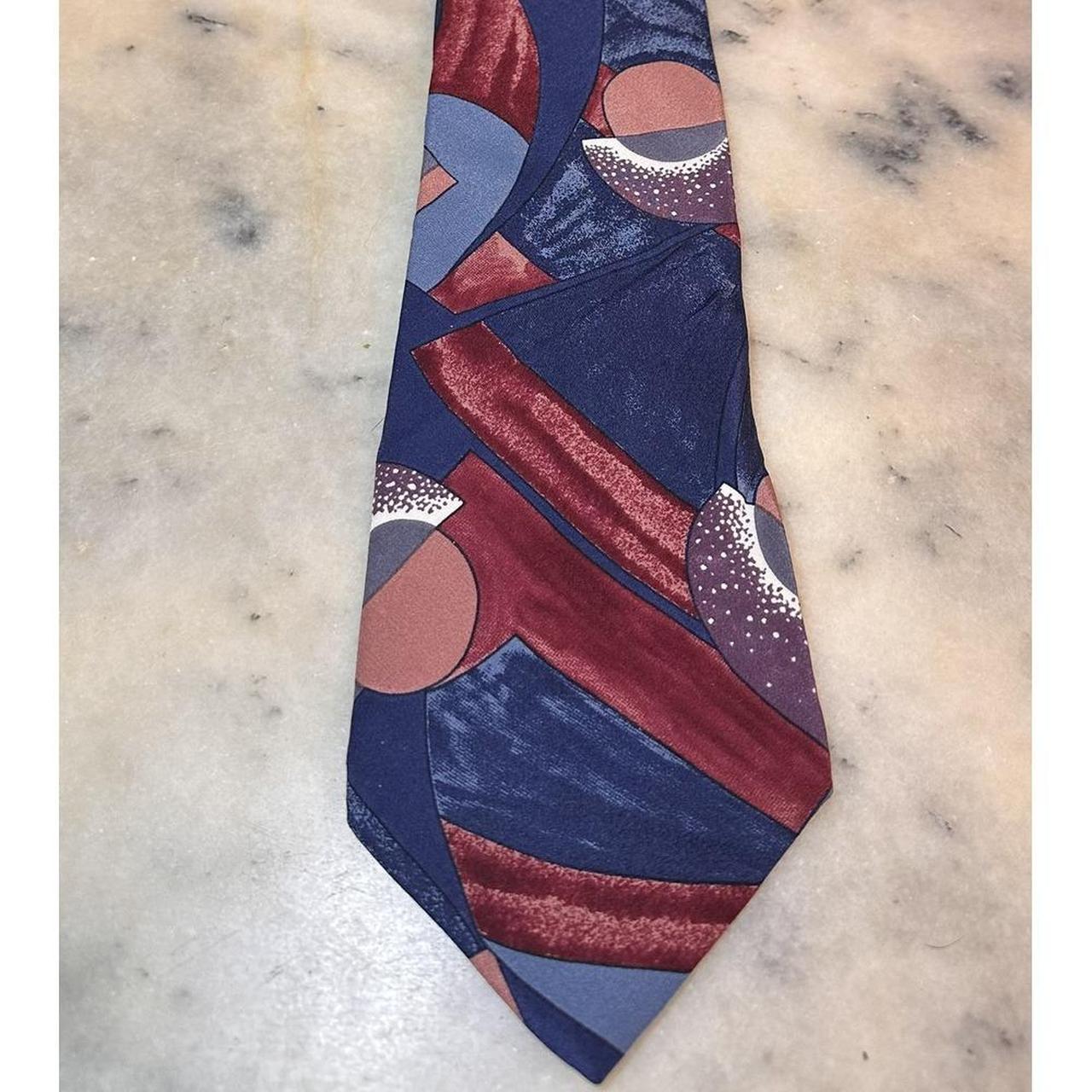 item listed by the_rotating_closet