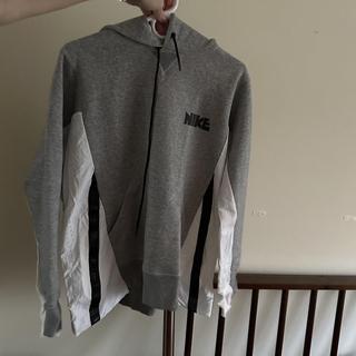 Nike Sacai hoodie in grey, size men's Large. Worn a... - Depop