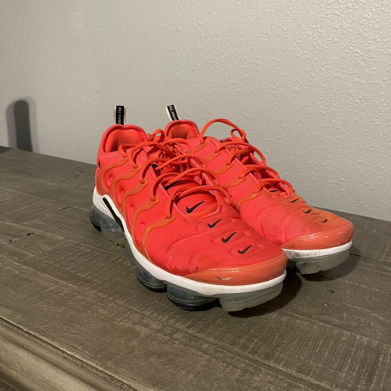 Air vapormax plus overbranding bright crimson fashion