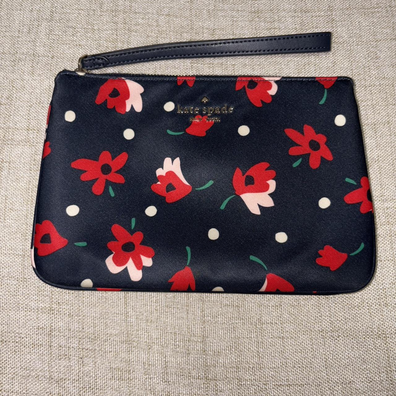 item listed by g_l_resell