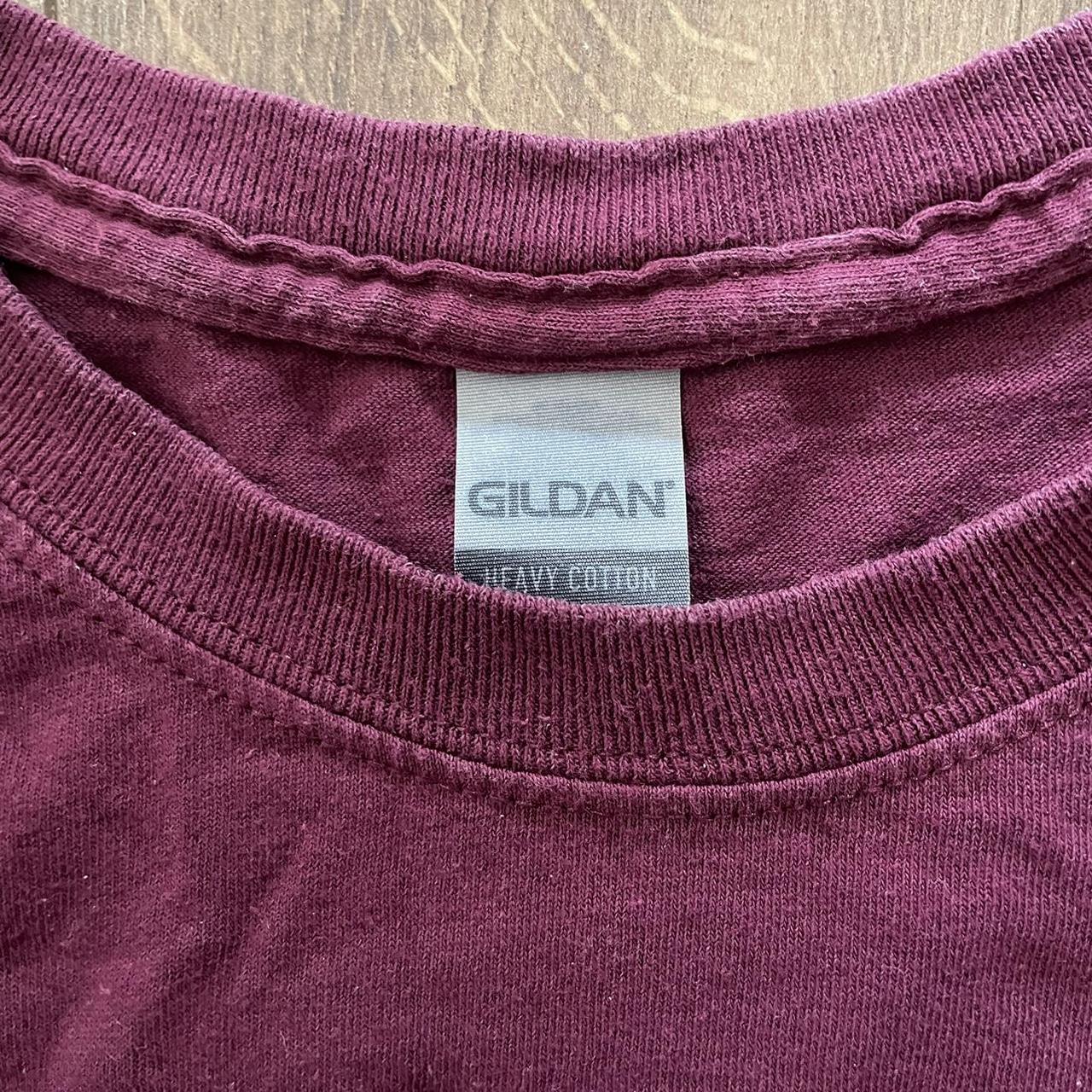 Gildan Men's Burgundy T-shirt | Depop