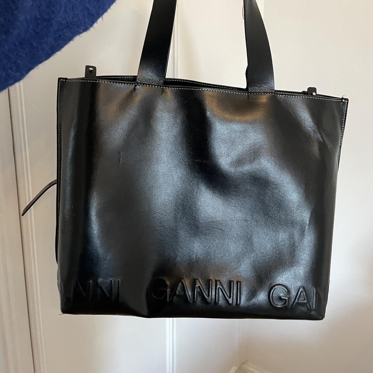 Ganni east west logo tote bag - perfect black...