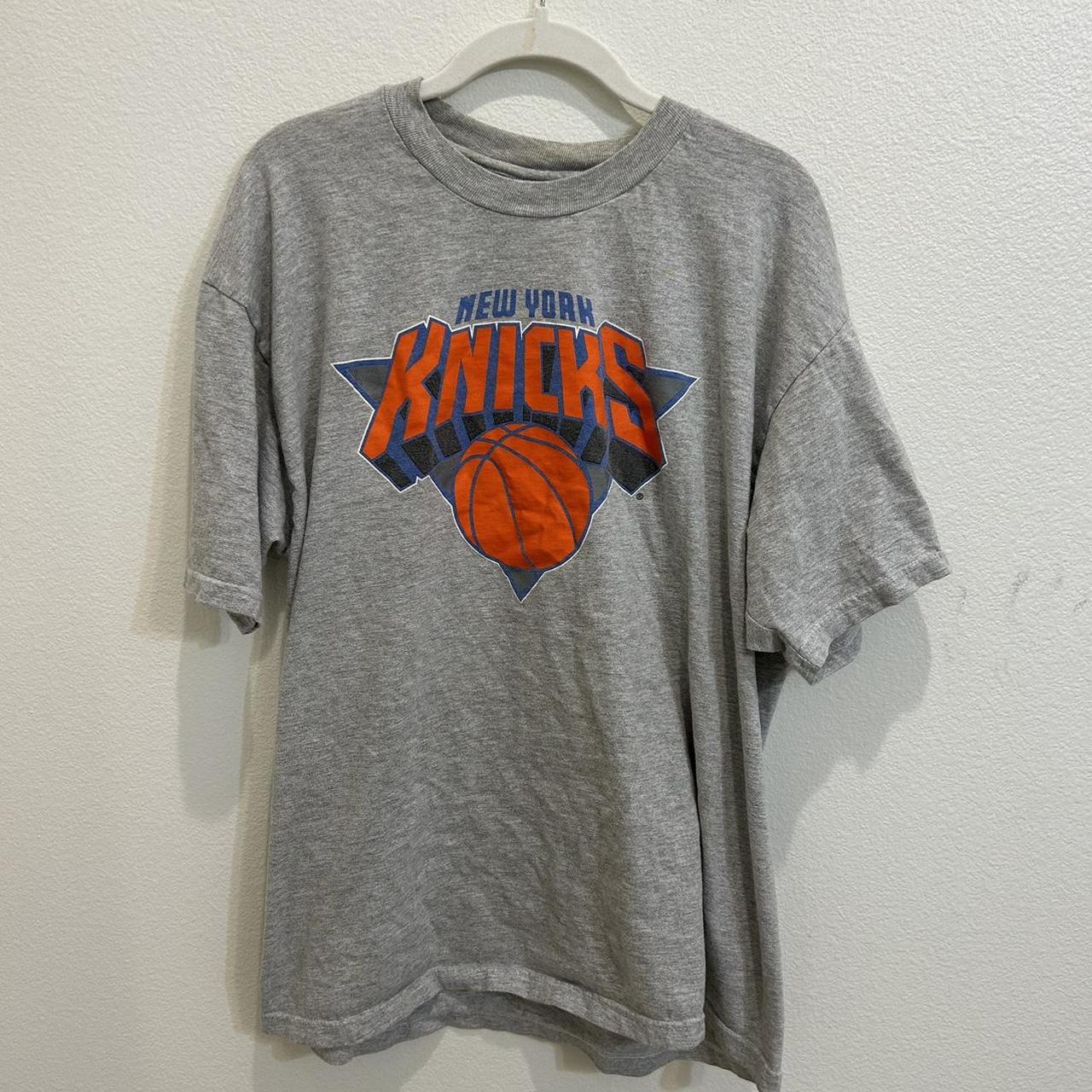 vtg 90s new york knicks champion shirt has small... - Depop