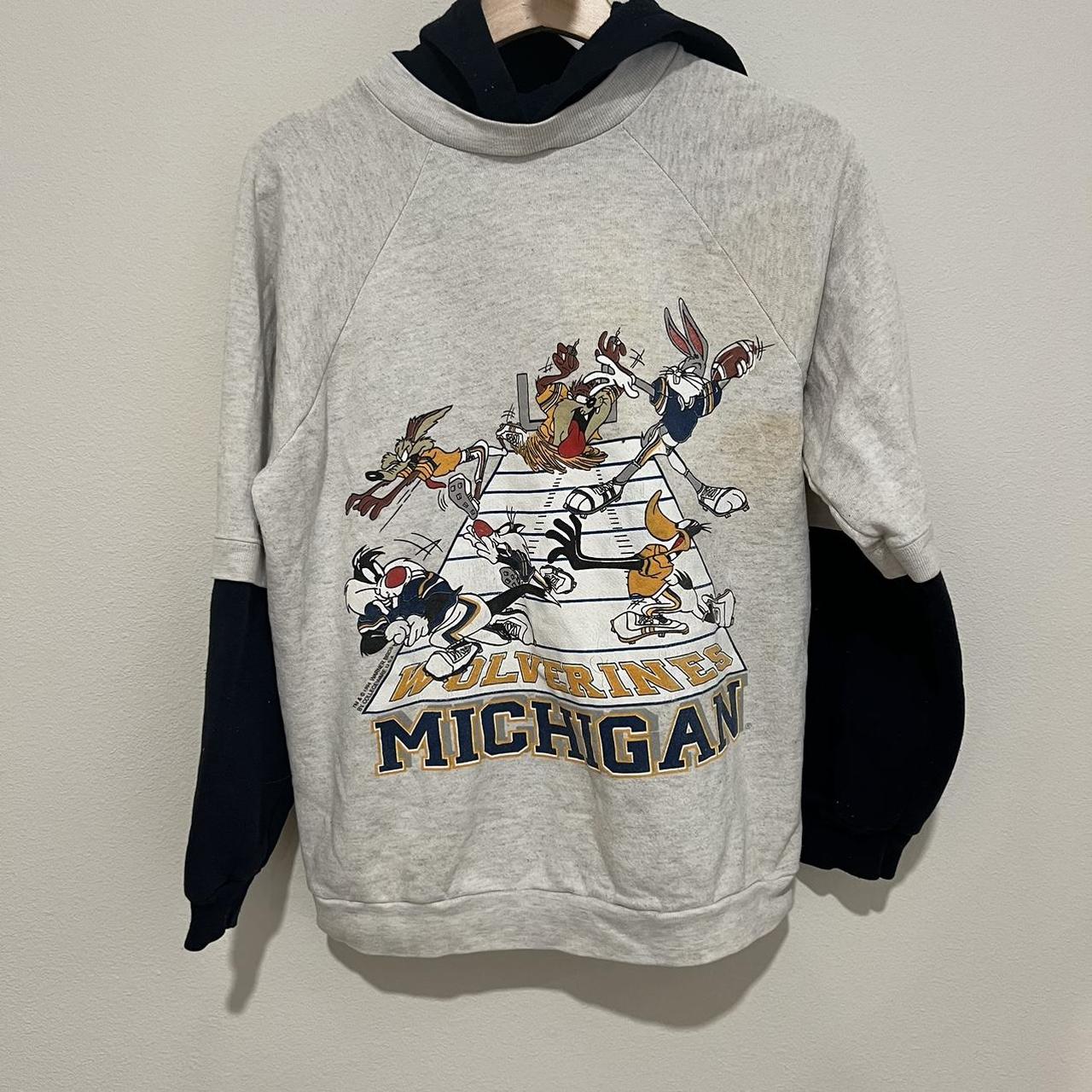 Looney tunes sweatshirt discount mens