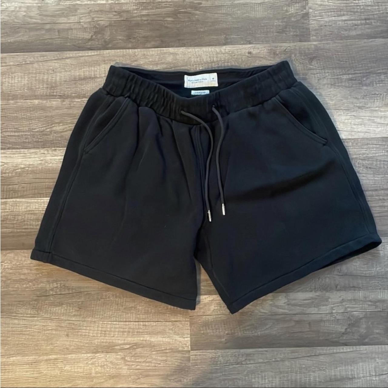 Abercrombie and Fitch Essentials Shorts Tin inseam... Depop