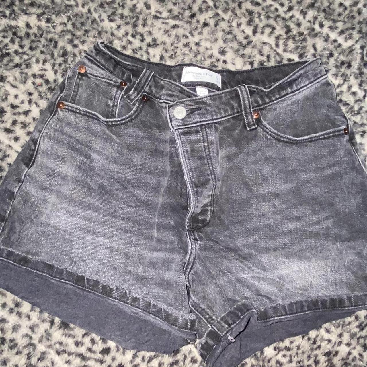 Abercrombie Dad Shorts Curve Love Never Worn Size 4 Depop