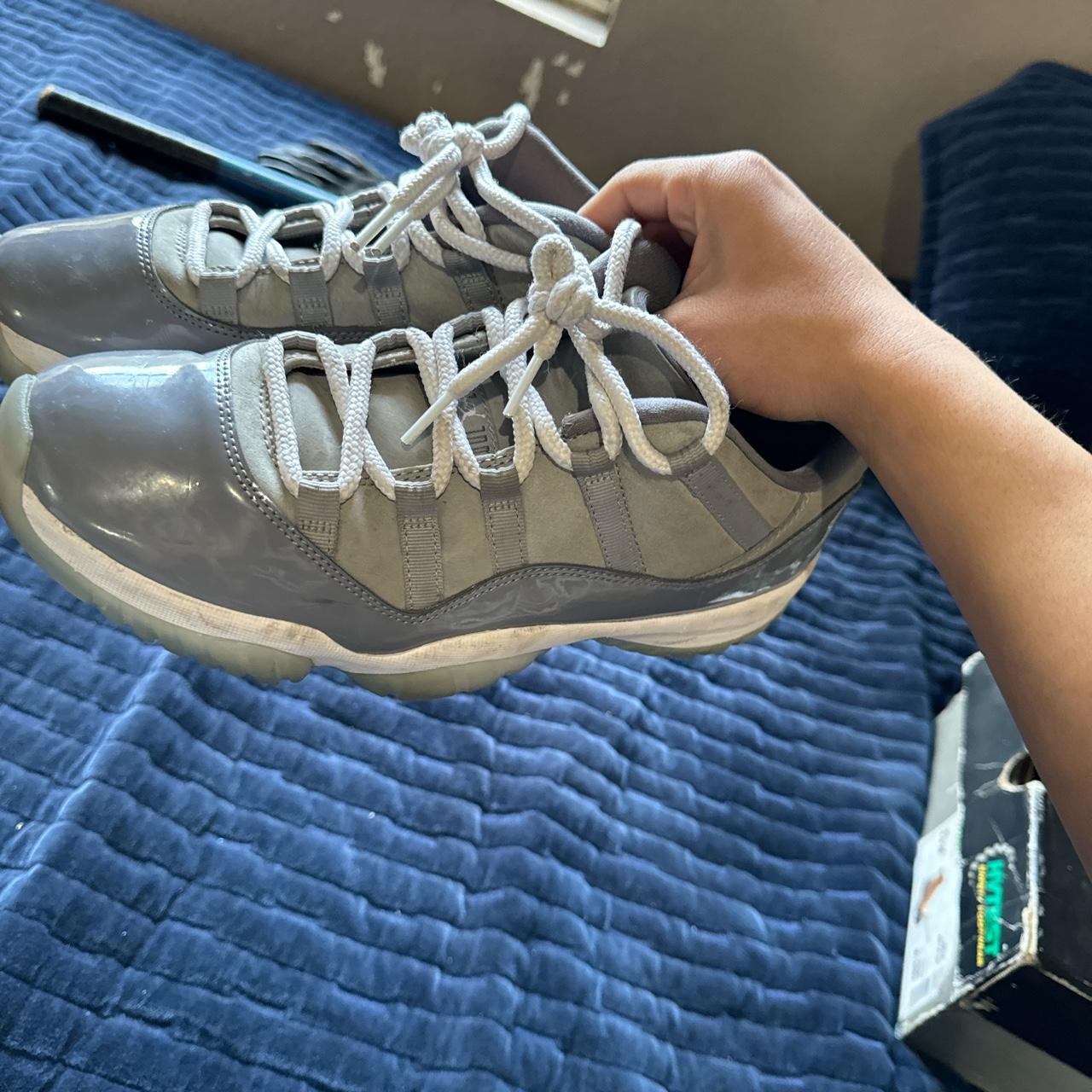 low top jordan 11 grey