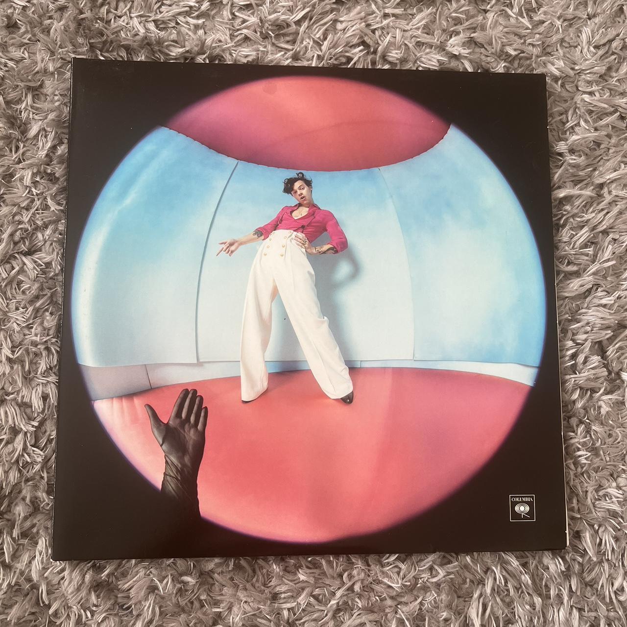 harry styles hs1 pink vinyl  Vinyl music, Vinyl, Harry styles vinyl