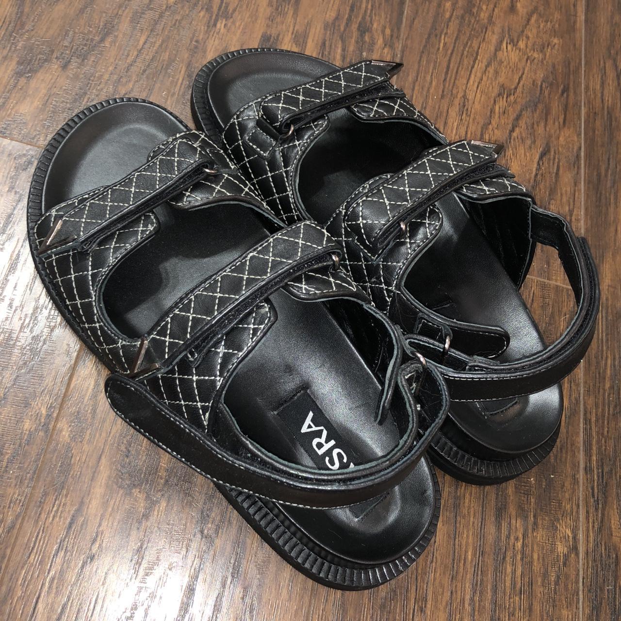 Asra Men's Black and Silver Sandals (2)