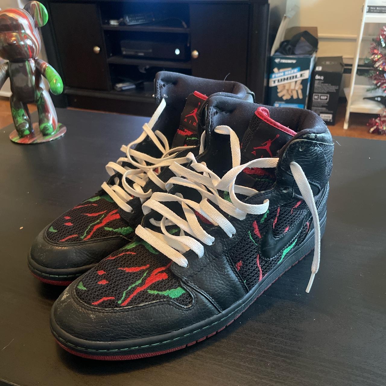 Jordan Men's Black and Red Trainers Depop