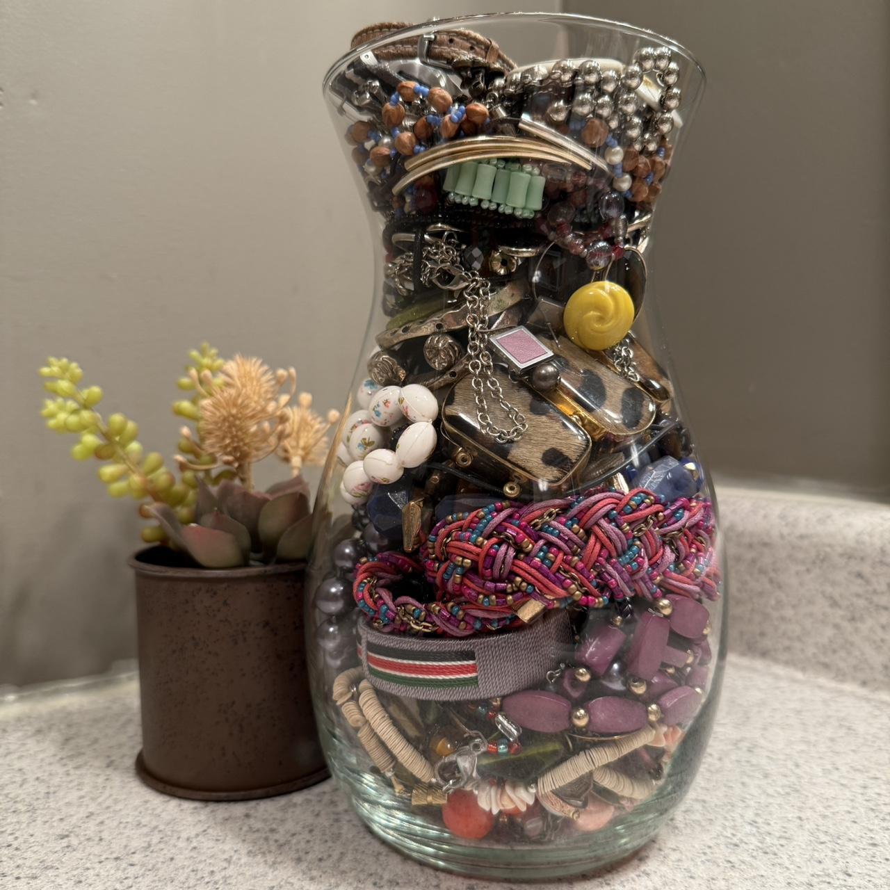 item listed by extinct_thrift