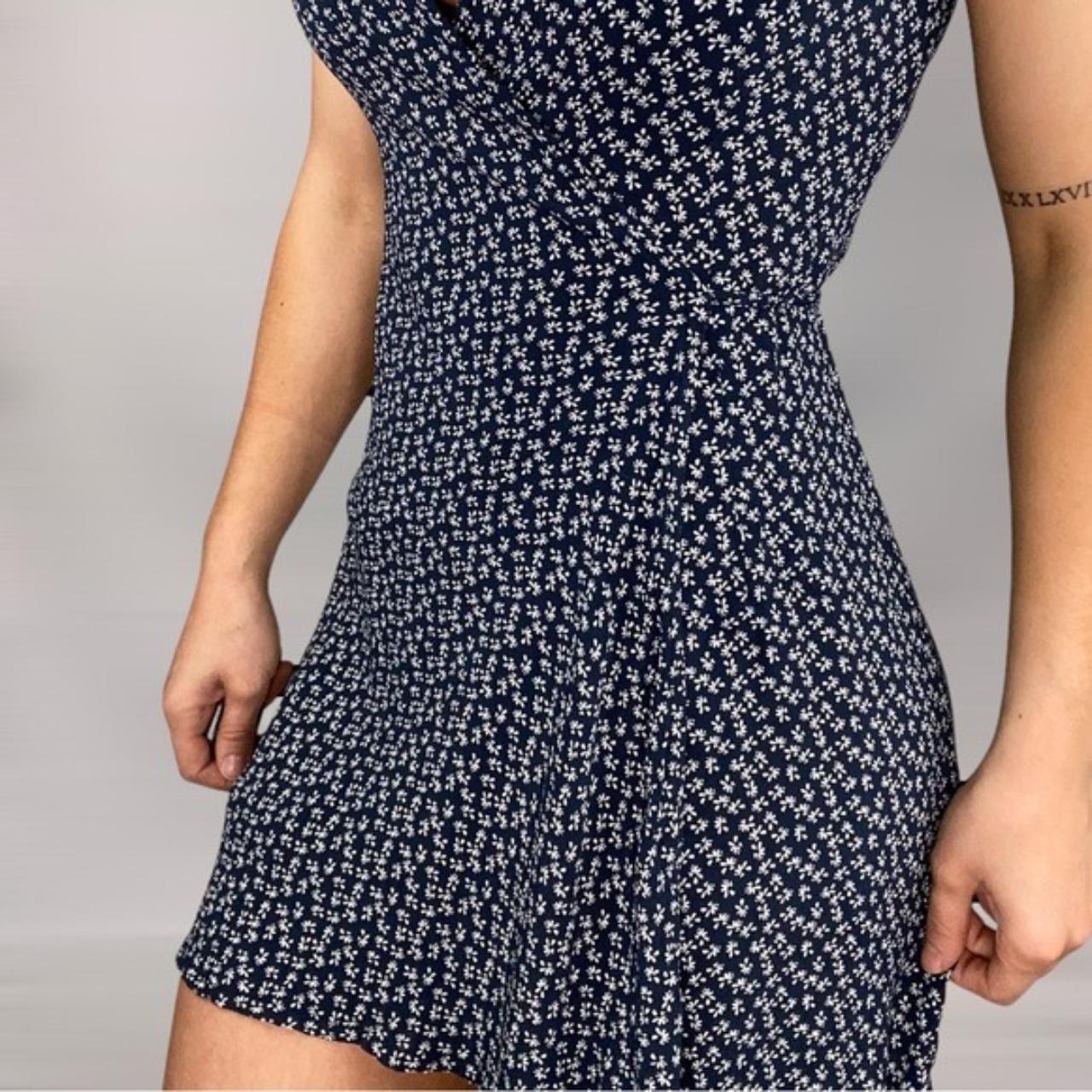 BRANDY MELVILLE Floral Wrap Dress Tie Back Size Depop