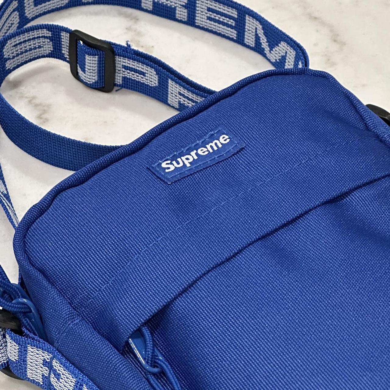 Supreme ss18 blue shoulder bag online