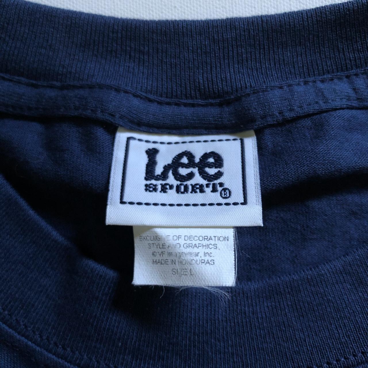 Lee Men's Navy and Grey T-shirt | Depop