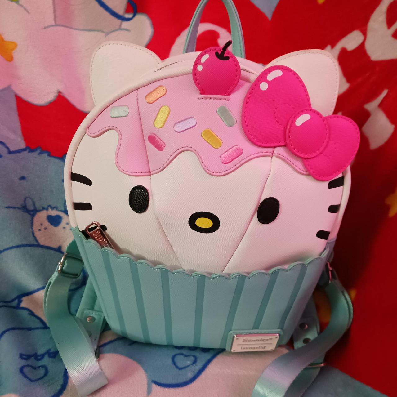 Loungefly SANRIO HELLO popular KITTY CUPCAKE BACKPACK