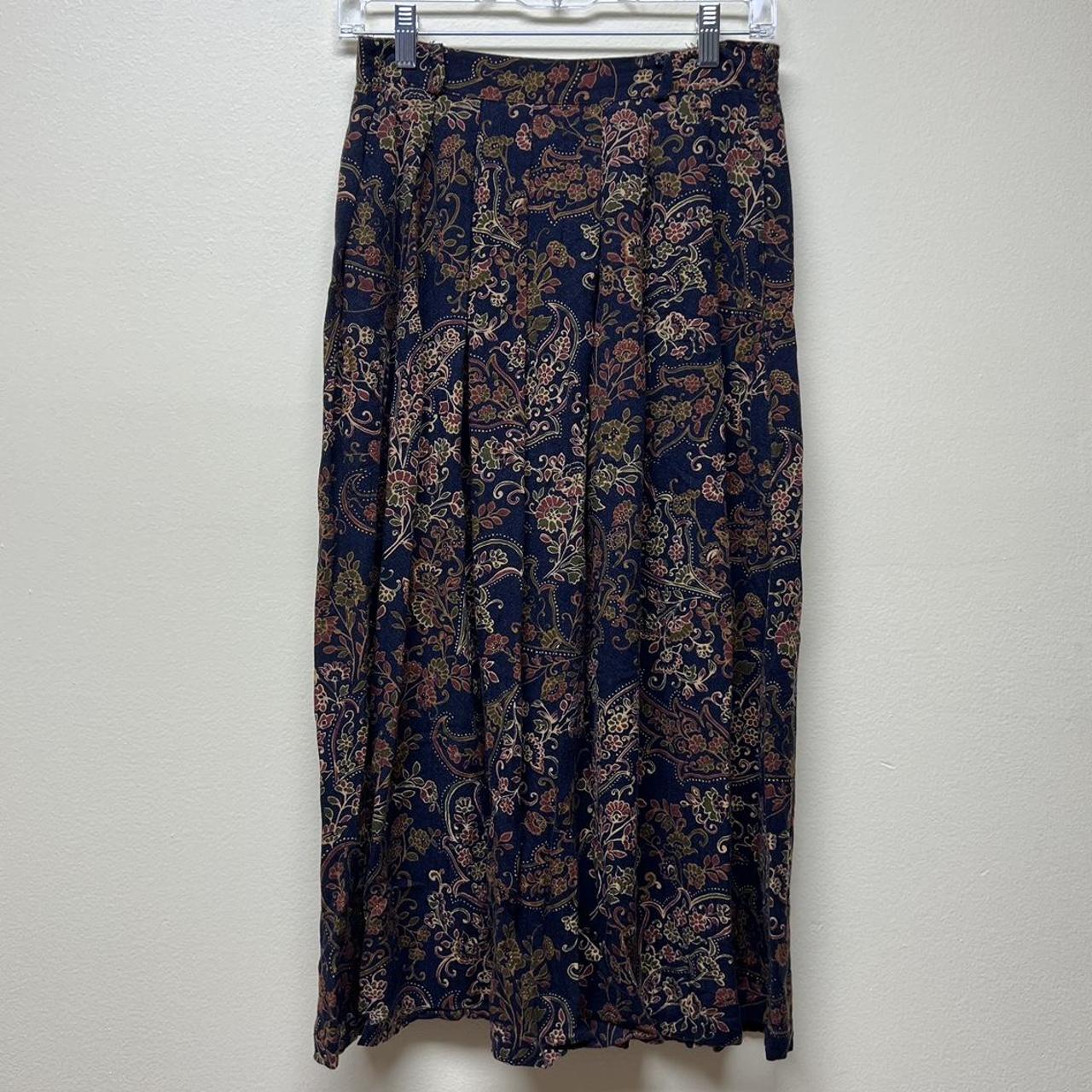 Vintage Sag Harbor floral midi skirt - Depop