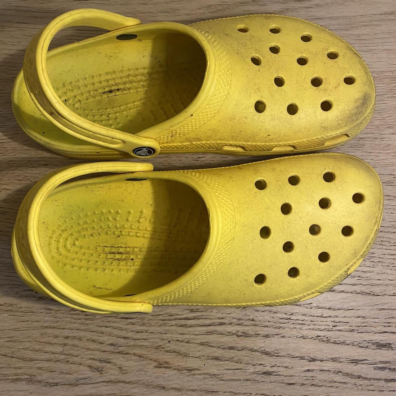 Crocs Men's Yellow Trainers Depop