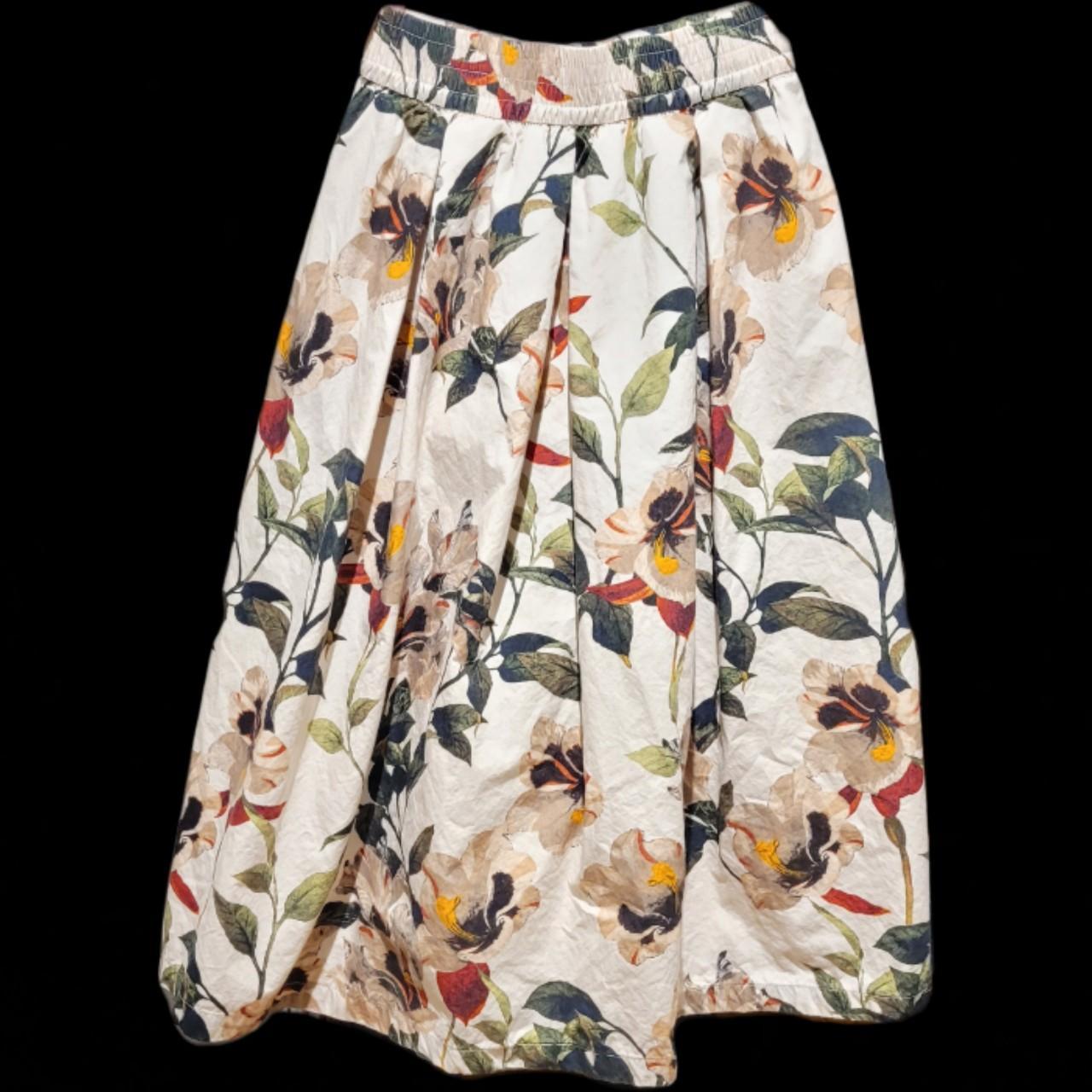 Off White Midi Floral Circle Skirt. Worn twice Depop