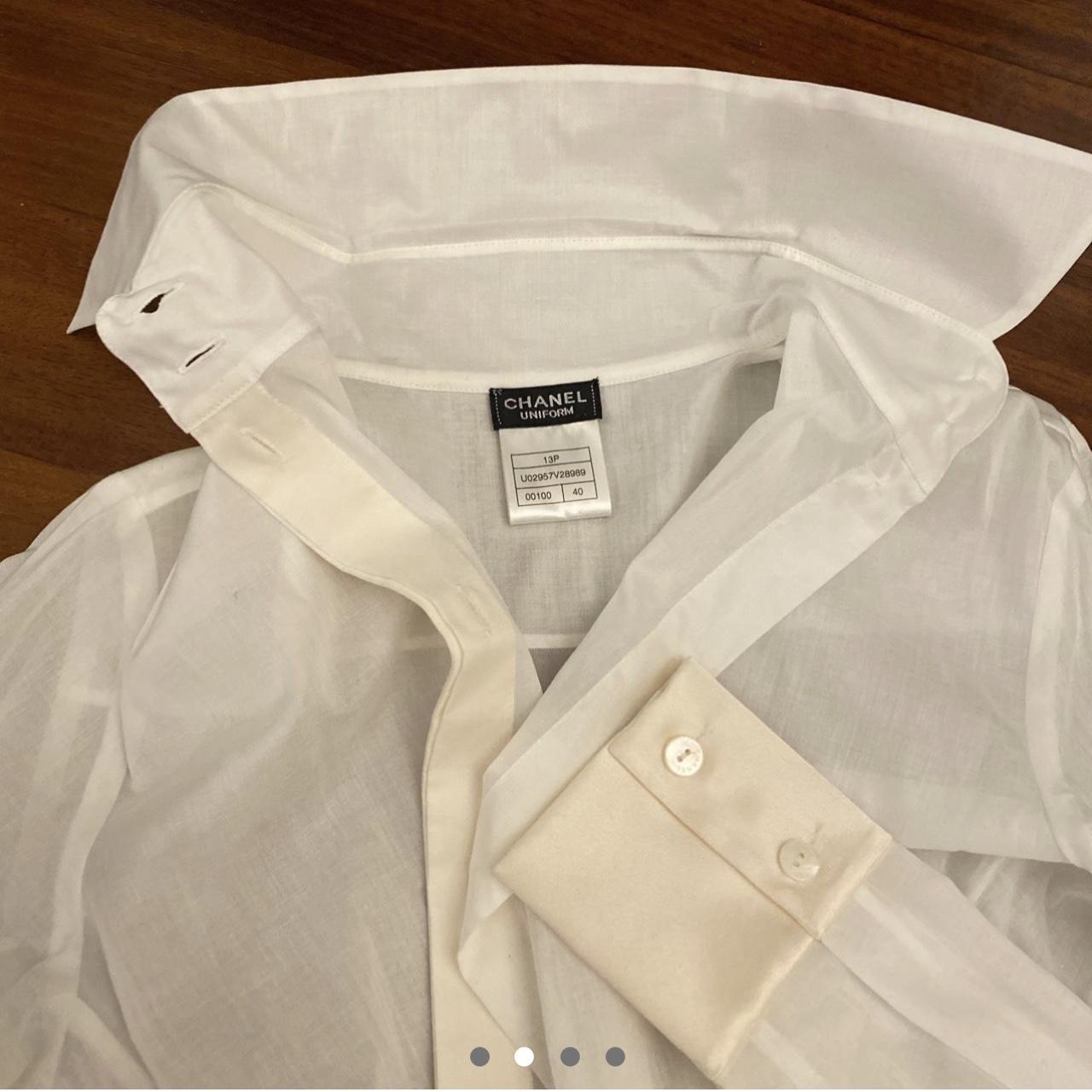 Strepitosa camicia CHANEL Uniform. | Depop