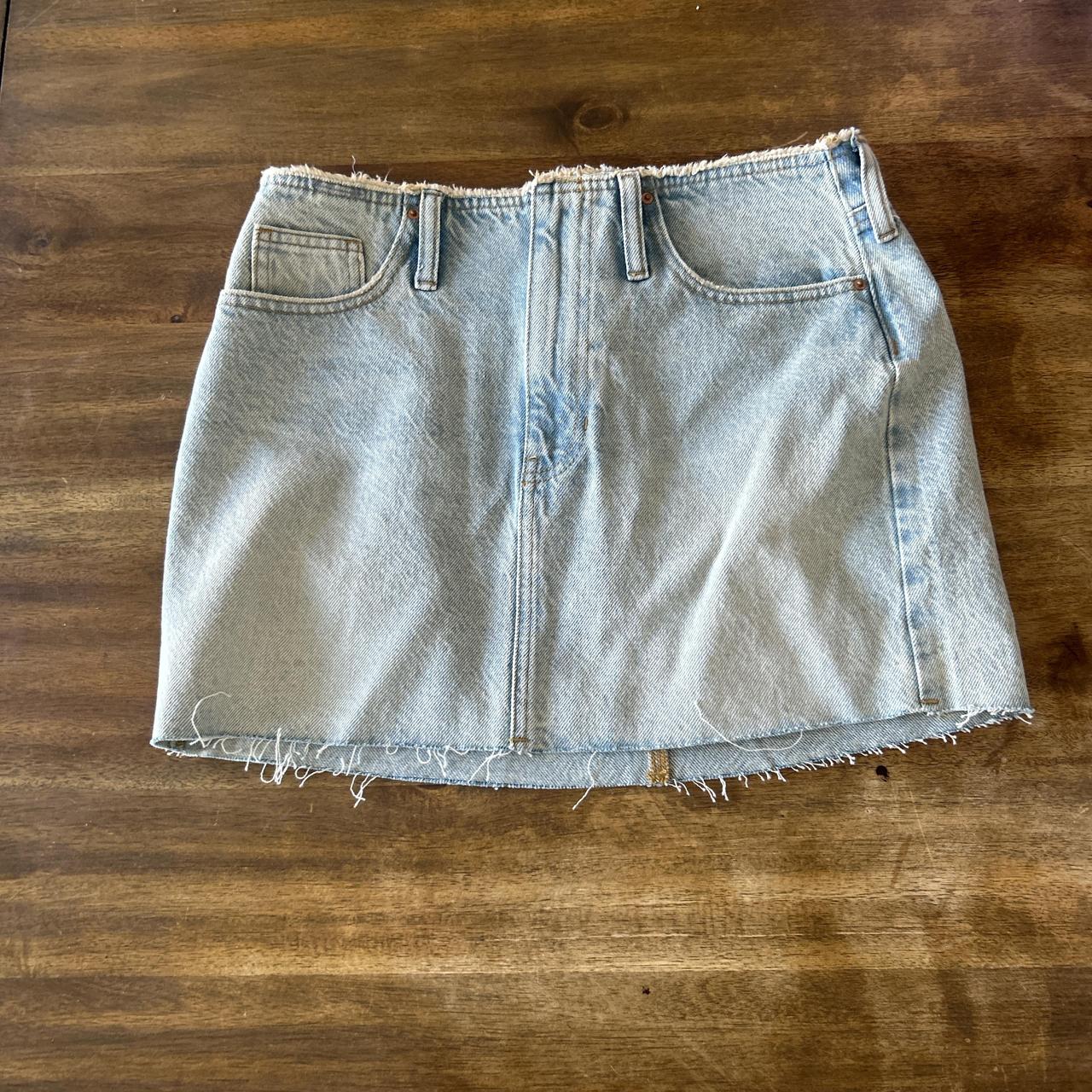 PacSun Women's Skirt - Blue - 26" – Pacsun mini Jean skirt -size 26 -zipper …