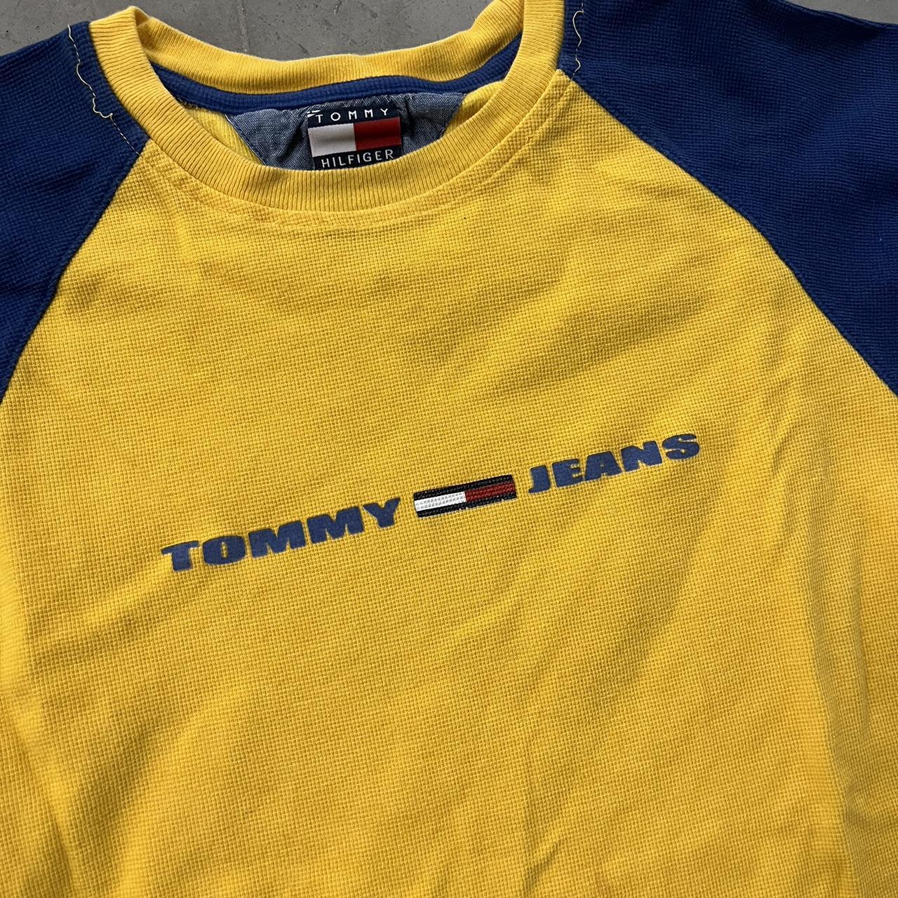 Tommy Hilfiger Men's Yellow and Navy T-shirt (2)