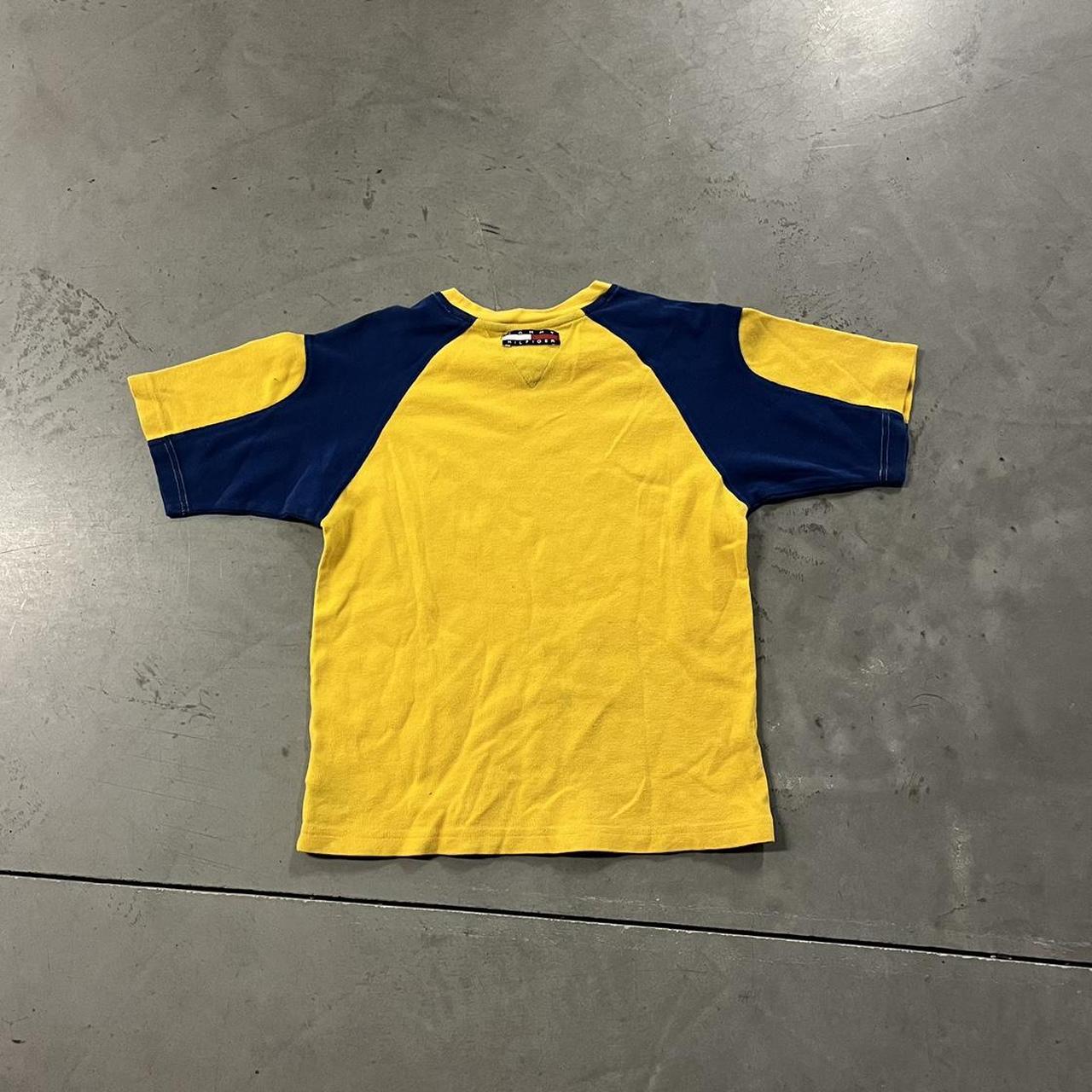 Tommy Hilfiger Men's Yellow and Navy T-shirt (3)
