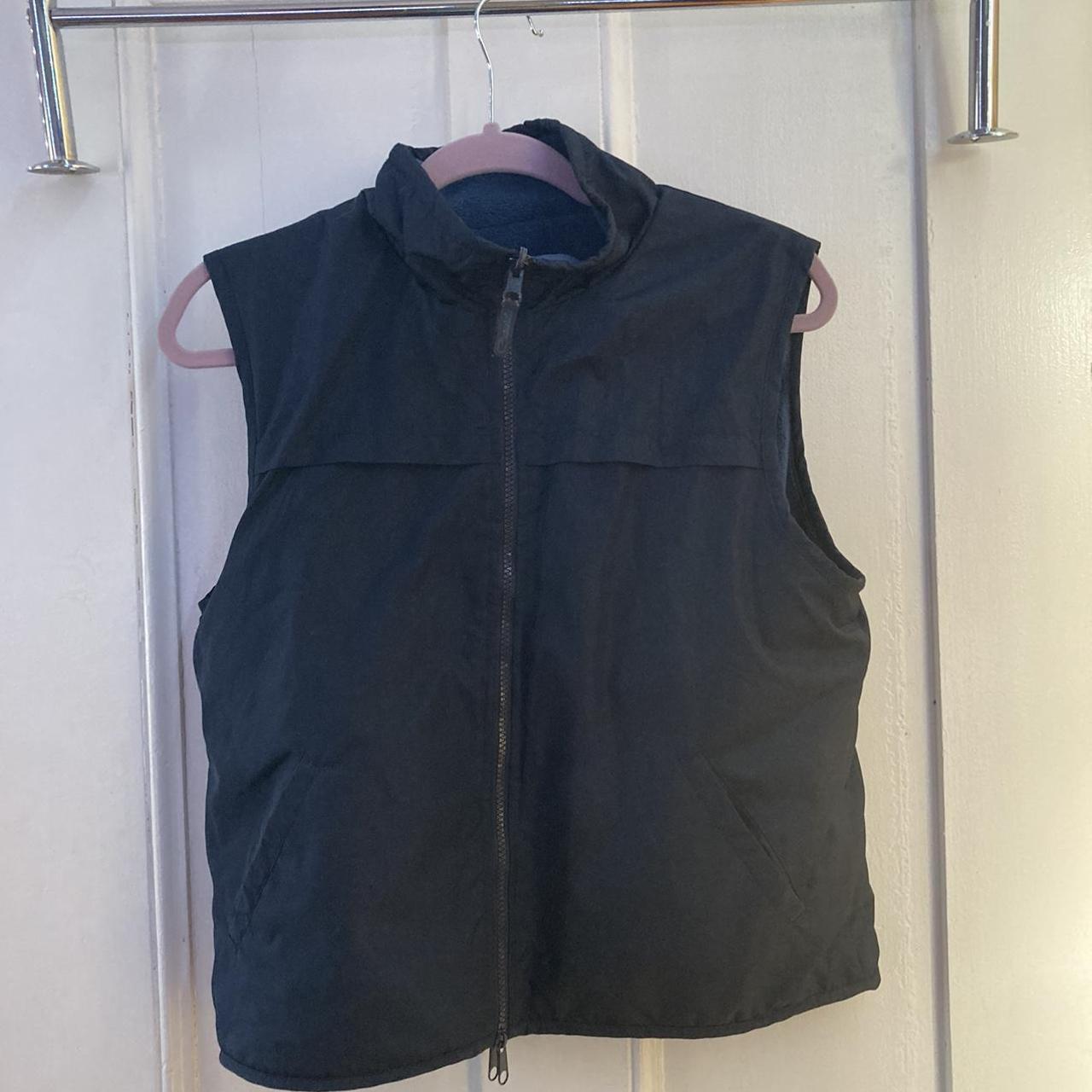 Catalina reversible vest. Navy fleece and black... - Depop