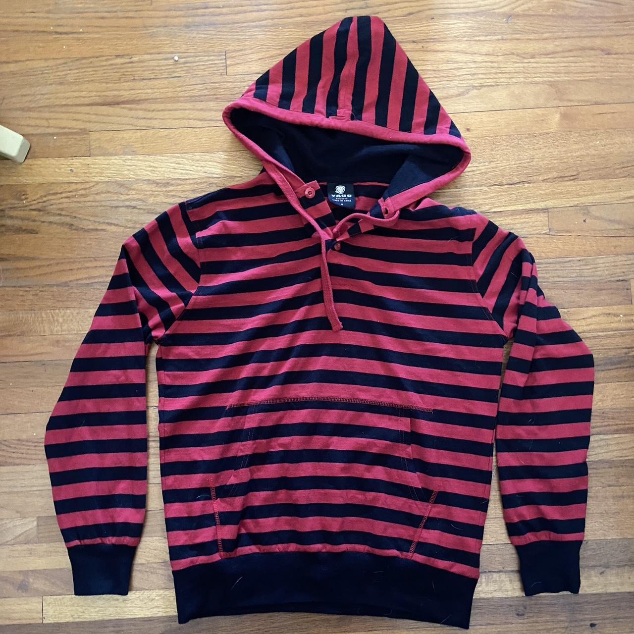 Y2k black and red hoodie / sweater Size medium... - Depop