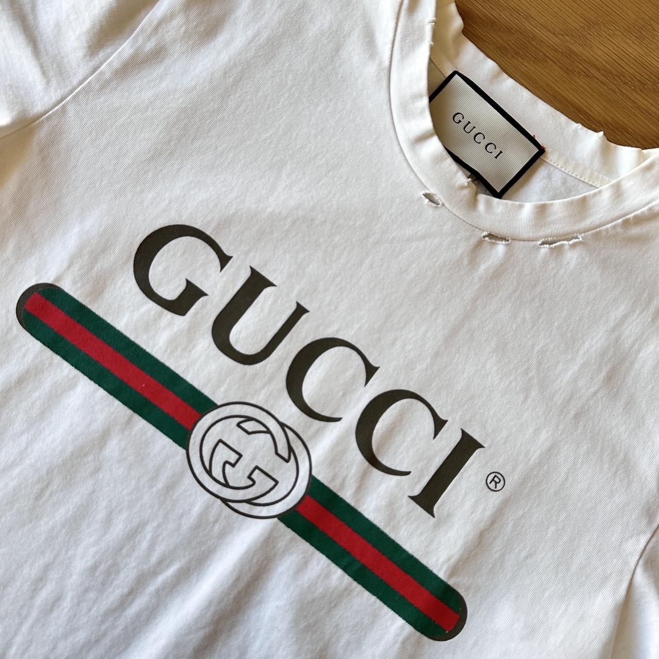 GUCCI T-SHIRT SIZE S Only ware once. In pretty... - Depop