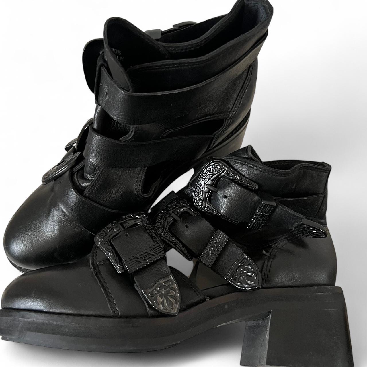 item listed by evocative_dressing
