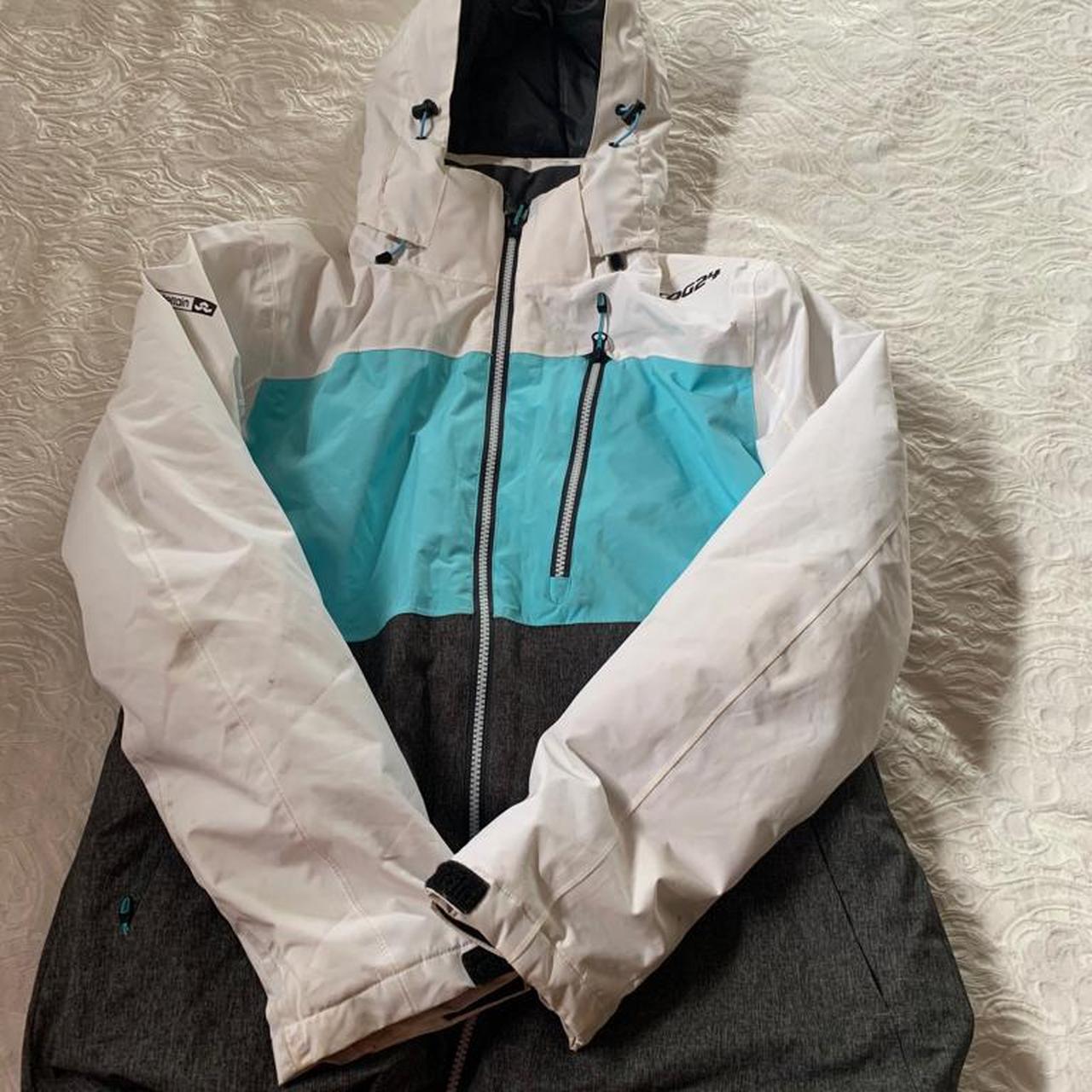 All terrain tog 24 ski jacket Worn a few times Depop