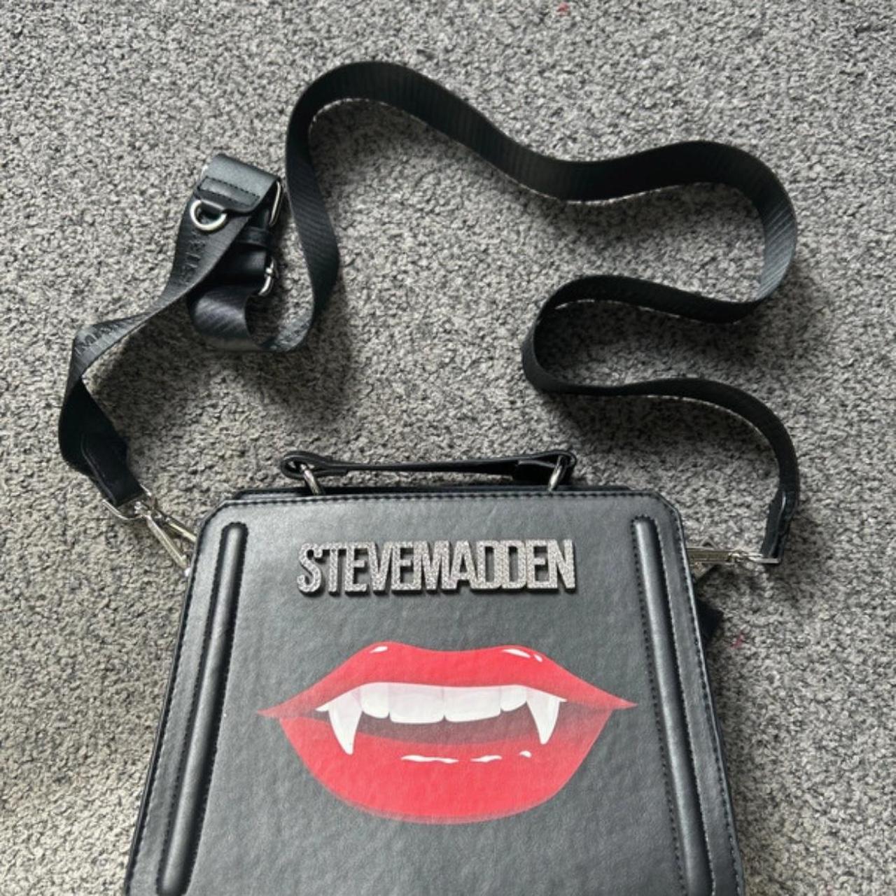 item listed by aimeekellyyy