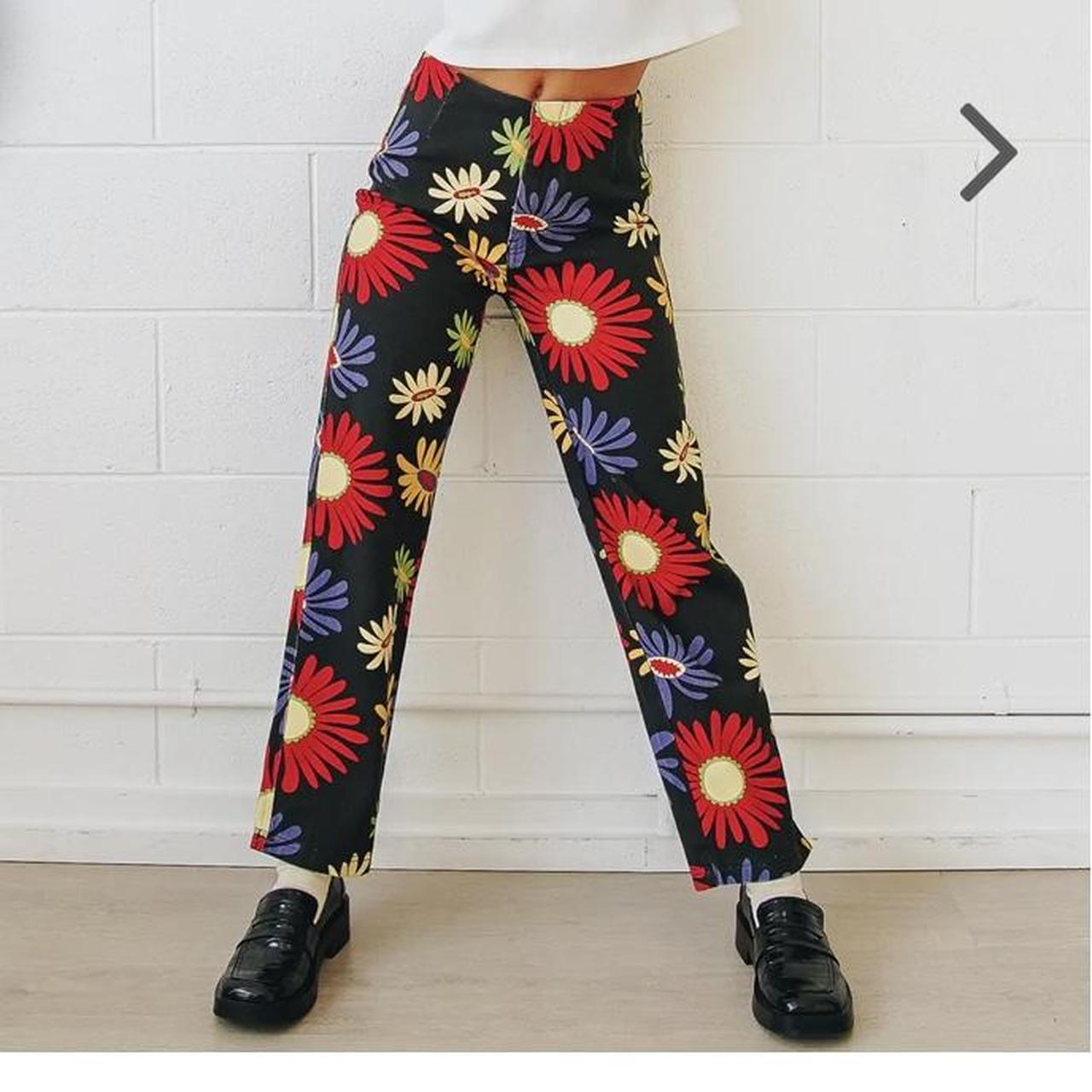 Verge Girl Women's Black and Red Jeans Depop