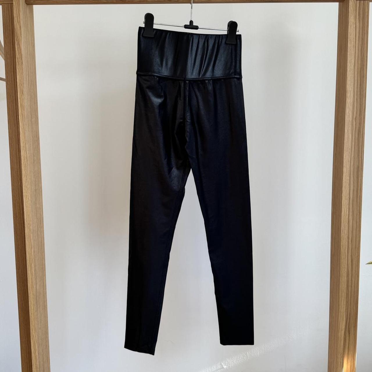 Carbon38 high rise full length legging in takara - Depop