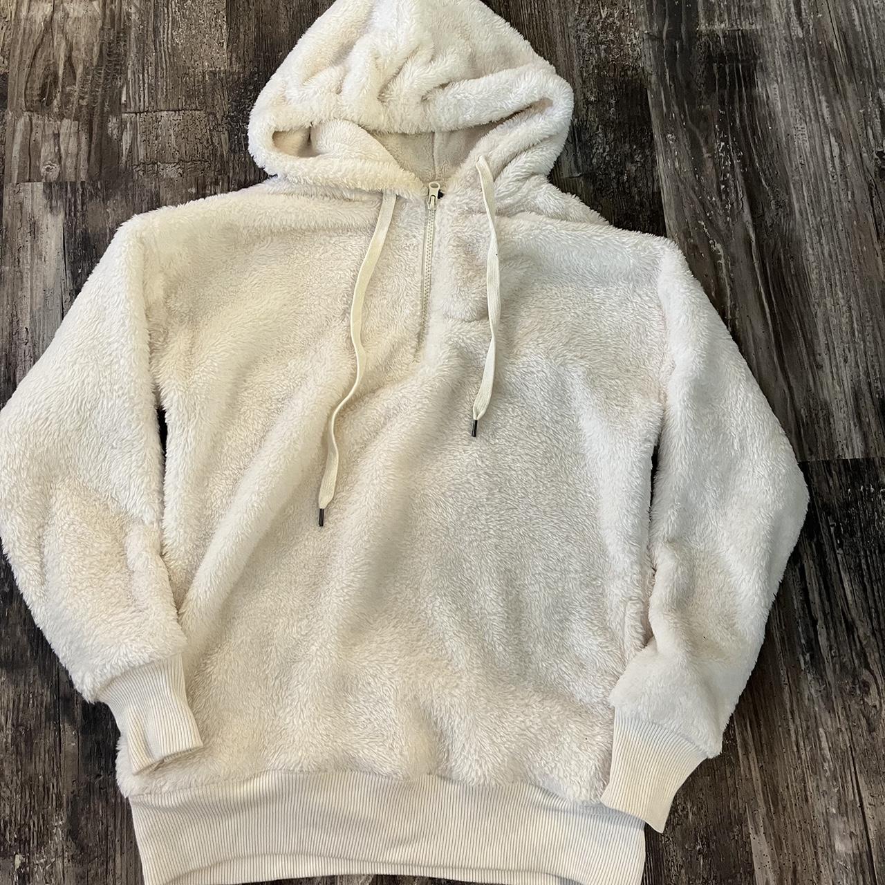 White fluffy outlet quarter zip