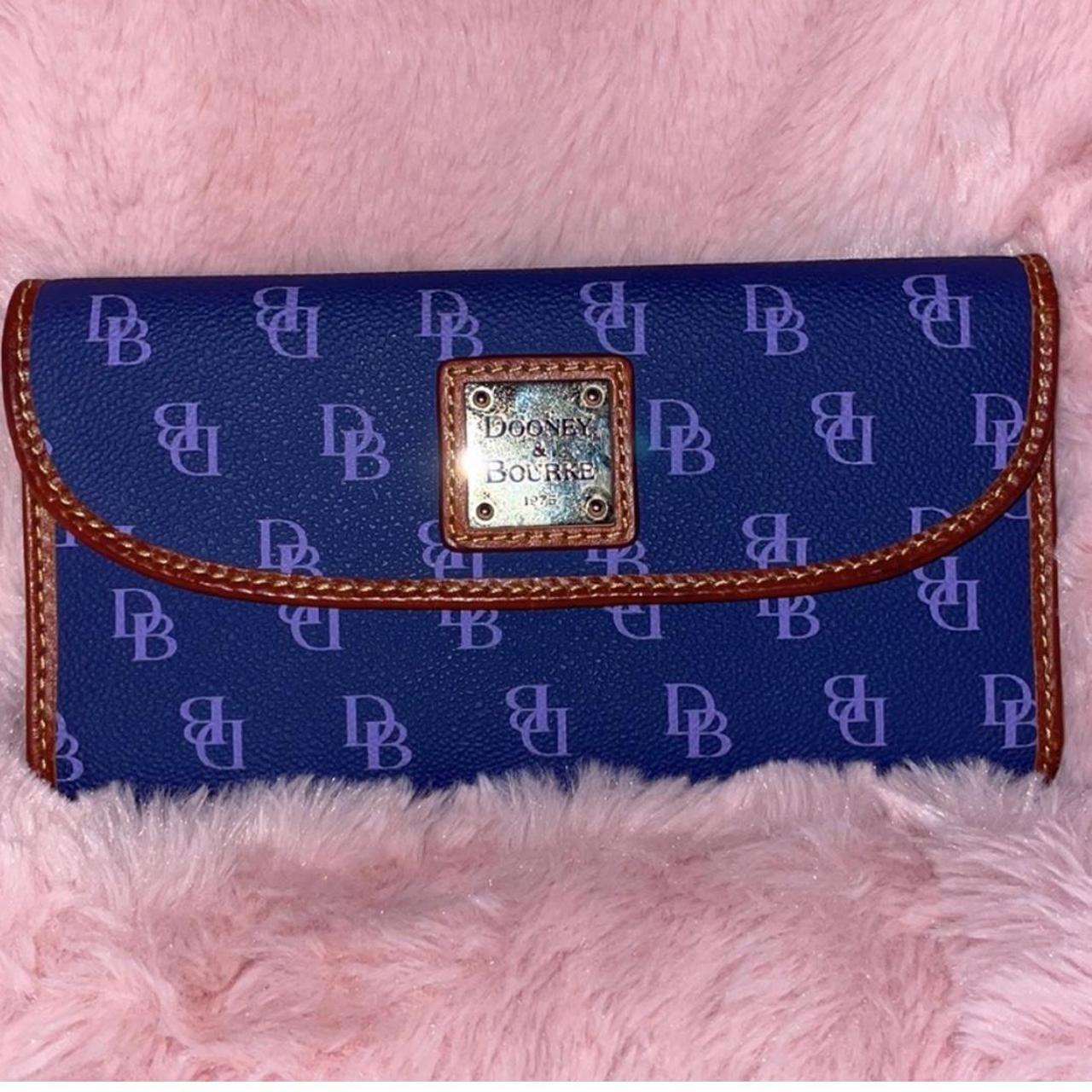 Dooney & Bourke Cardinals wallet in great condition - Depop