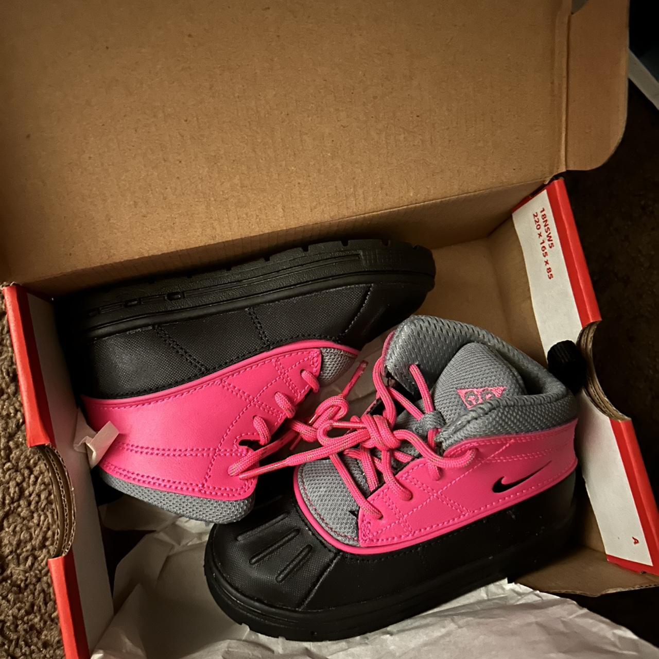 pink nike acg boots
