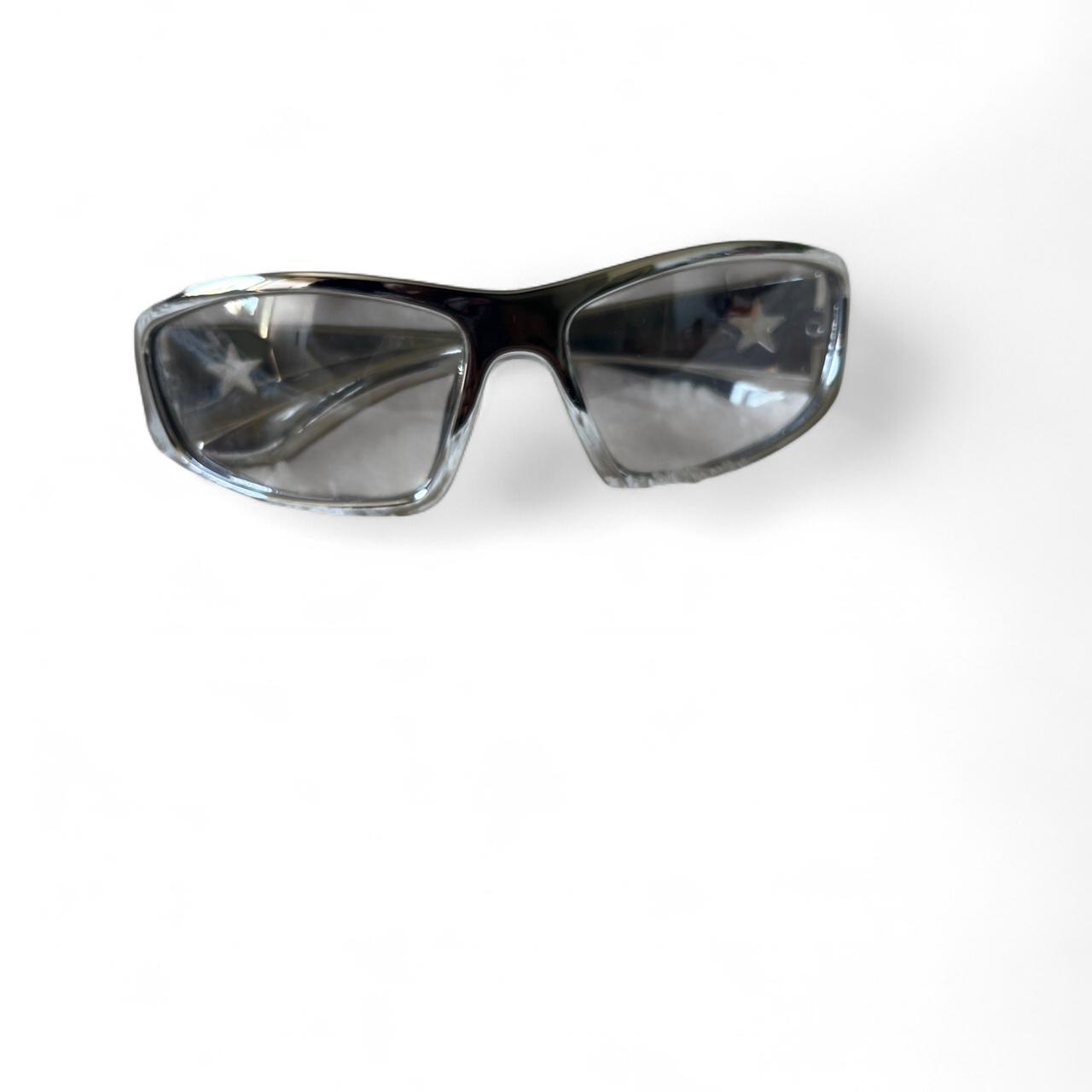 item listed by 21naila