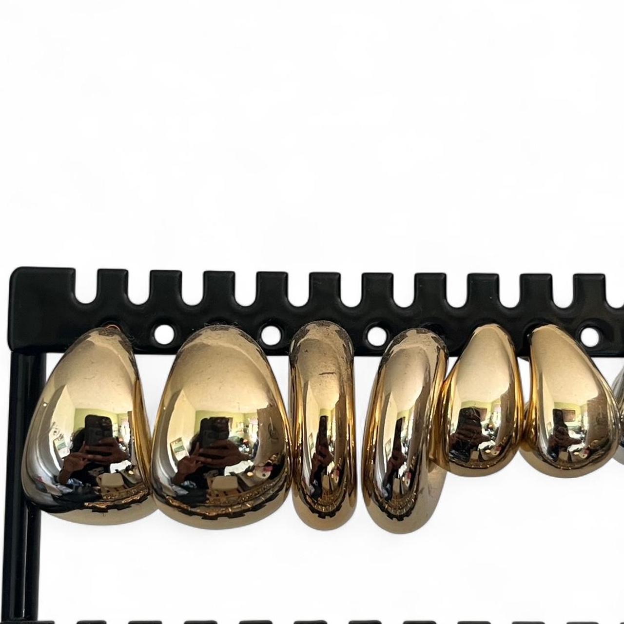 item listed by 21naila