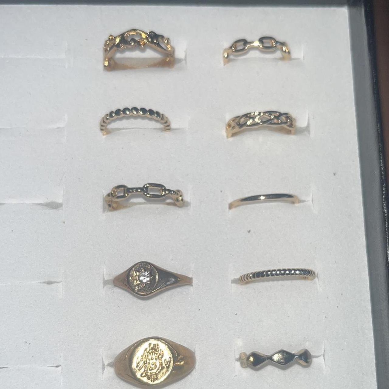 item listed by 21naila