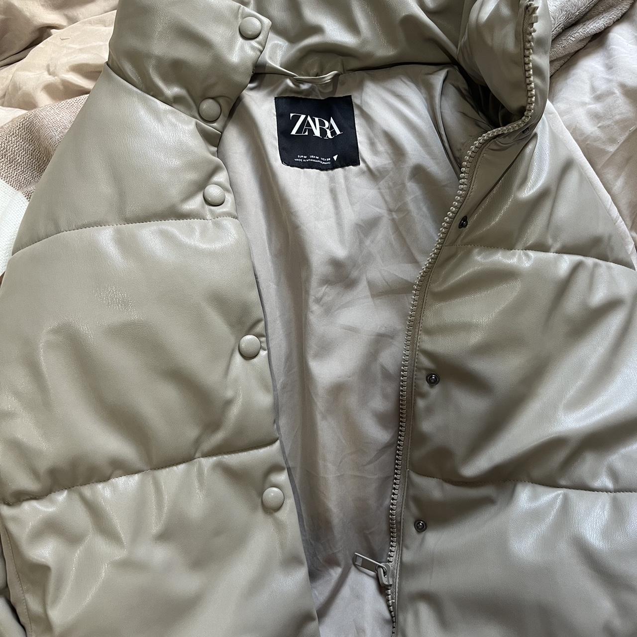 Zara Gilet/bodywarmer🫶🏼 Size medium (10/12) Worn a... - Depop