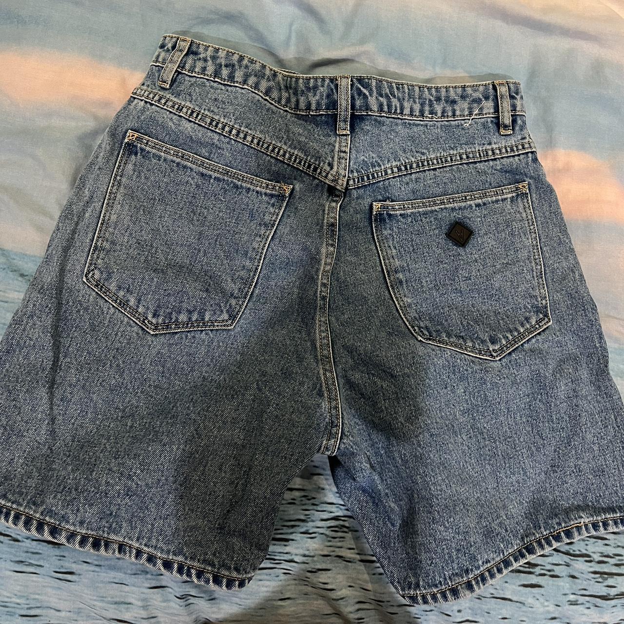 A brand Jorts Size au 13 or large I’m a size small... - Depop