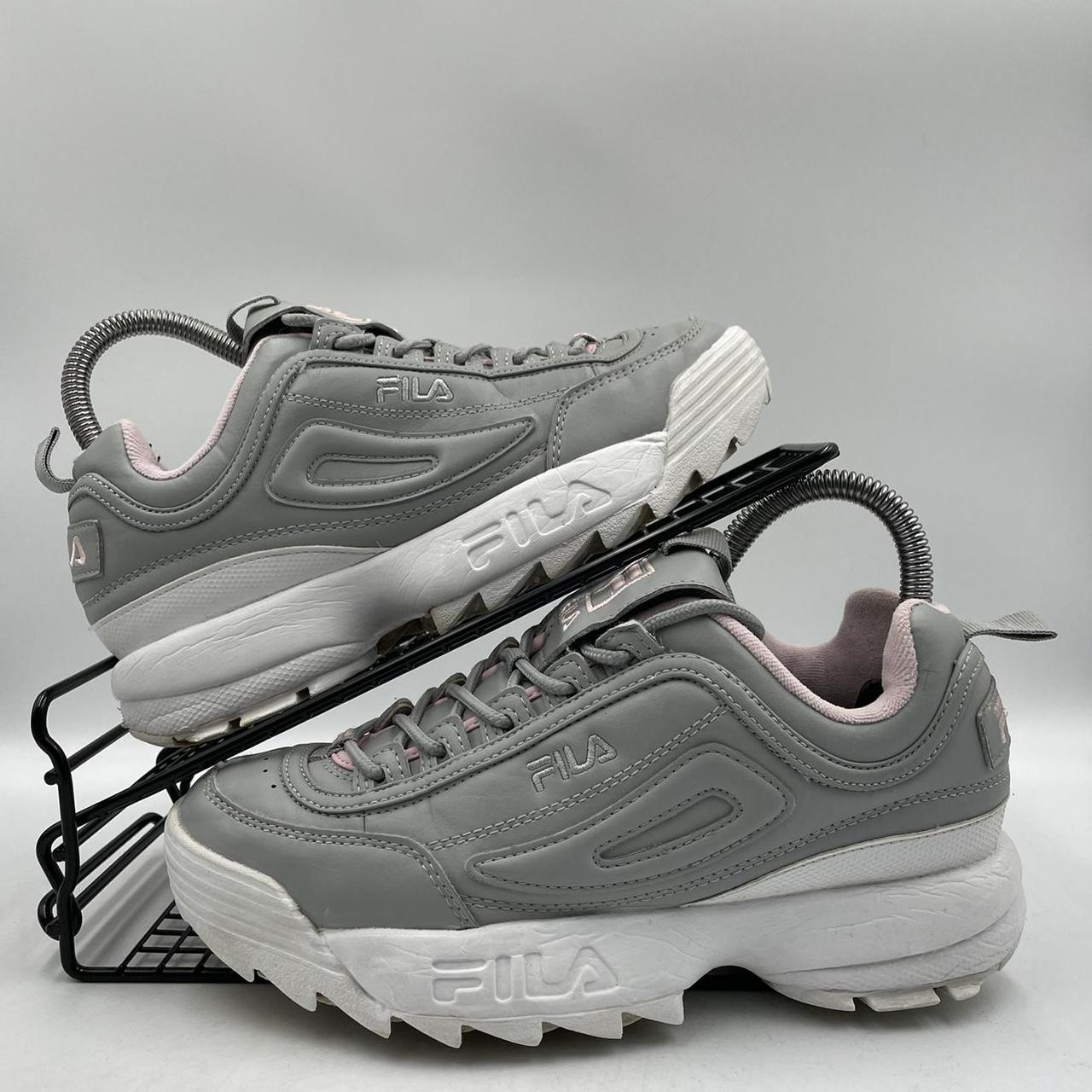 Fila disruptor grey store and pink