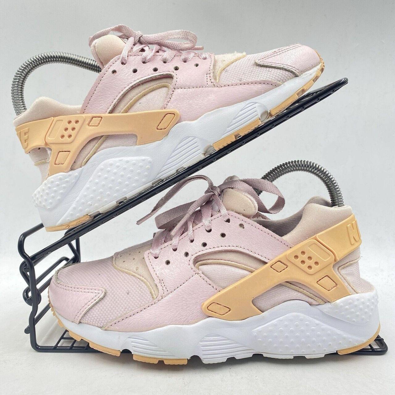 NIKE AIR HUARACHE PINK TRAINERS SIZE UK 5 TAN WHITE. Depop